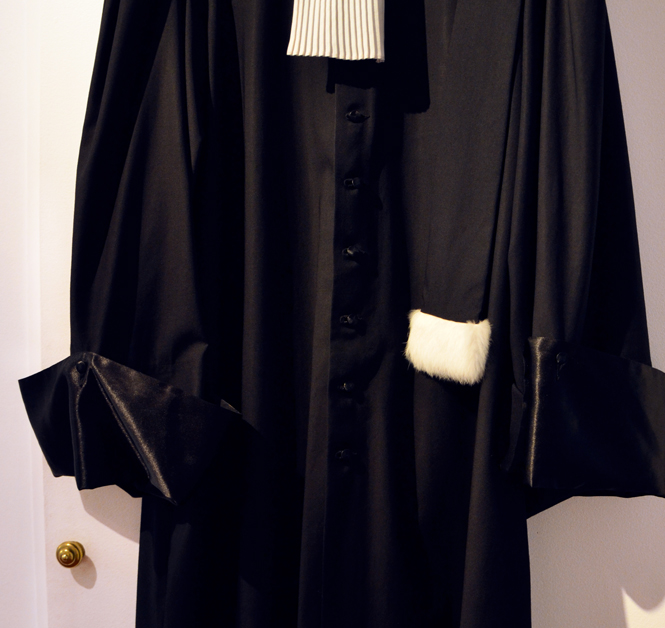 Robe d'avocat au cabinet Bertrand Maillard / Avocats à Rennes